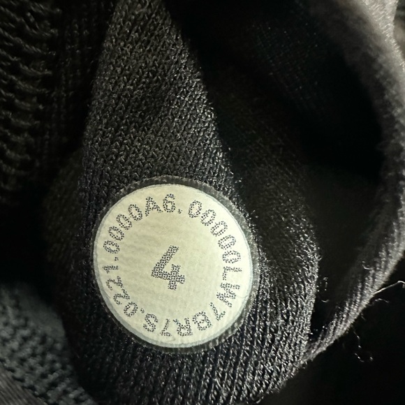 Lululemon Wunder Train High Rise Short W7BR7S 8" Crunch Black size 4 - Picture 4 of 4